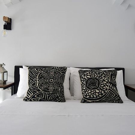 Queen 4 Apartment In The Heart Of The Corfu Historical Old Town Center Экстерьер фото
