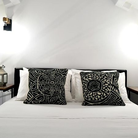 Queen 4 Apartment In The Heart Of The Corfu Historical Old Town Center Экстерьер фото