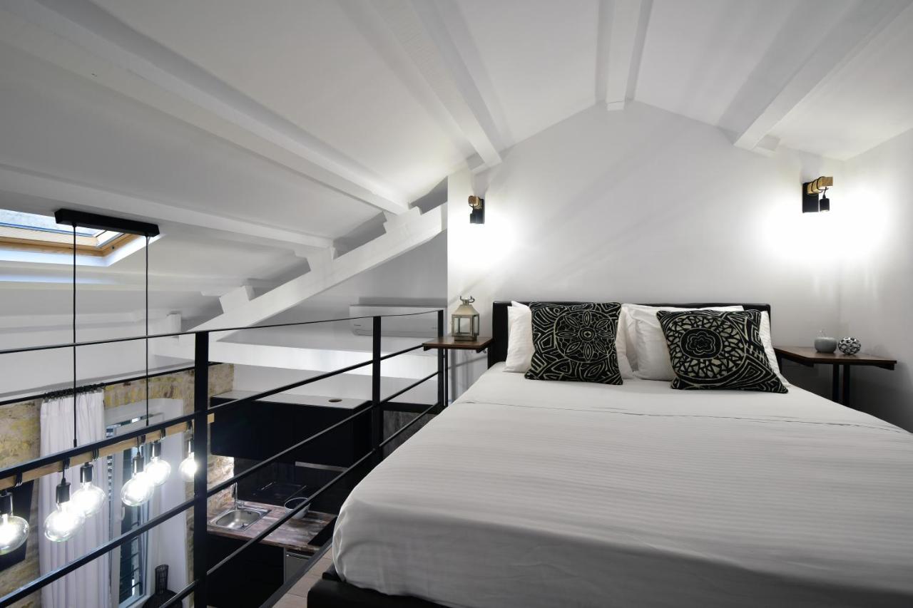 Queen 4 Apartment In The Heart Of The Corfu Historical Old Town Center Экстерьер фото